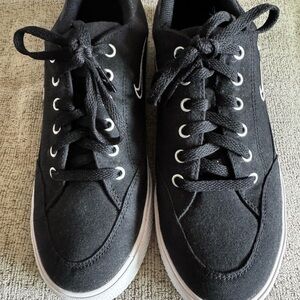 Nike Retro GTS 97 Black/ White Canvas Low-Top Sneakers with White Sole